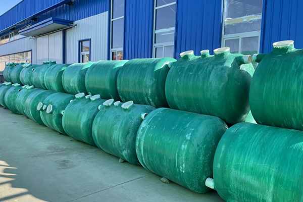 如何選到一個(gè)好的玻璃鋼化糞池生產(chǎn)廠家 如何選到一個(gè)好的玻璃鋼化糞池生產(chǎn)廠家